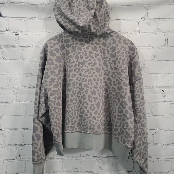 Nike Training Dri-FIT Oversized Leopard Print Cropped Hoodie Size M - Picture 8 of 13